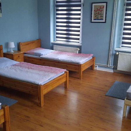 Fewo1-1 Zim Apart-4 Bett-Kueche-Dusche Wc-Parkplatz Berlin Exterior photo